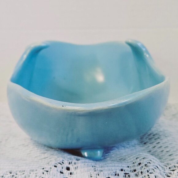 VINTAGE WELLER POTTERY MCM FOOTED LIGHT BLUE PLANTER, DISPLAY BOWL, FLOWER VASE - Picture 4 of 12